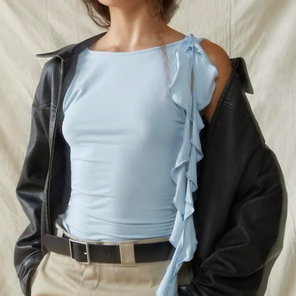 UO Kimichi Blue Ruffle Sleeve Top